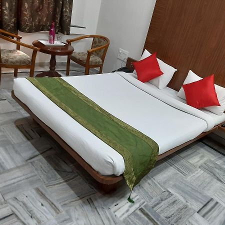 City Palace Hotel होटल सिटी पैलेस Nashik Eksteriør billede