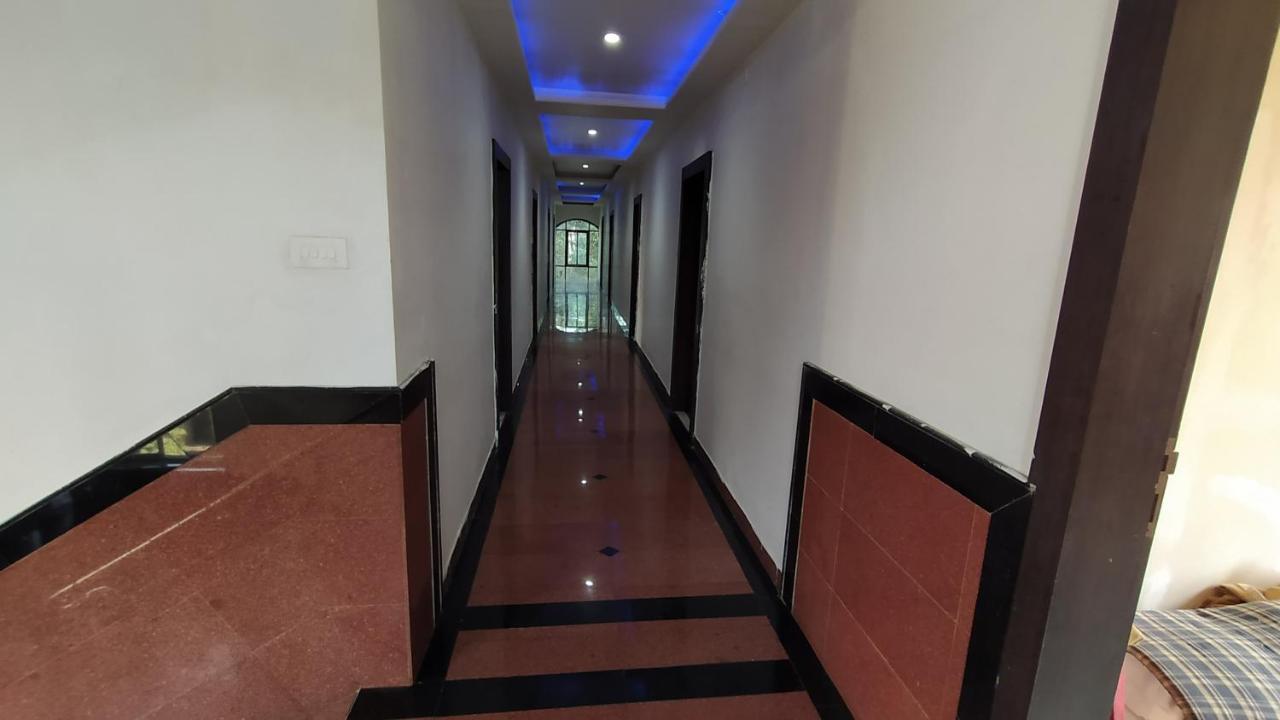 City Palace Hotel होटल सिटी पैलेस Nashik Eksteriør billede