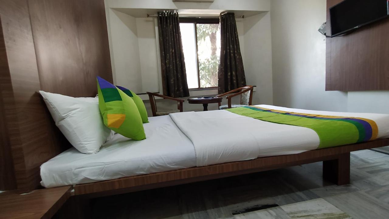City Palace Hotel होटल सिटी पैलेस Nashik Eksteriør billede