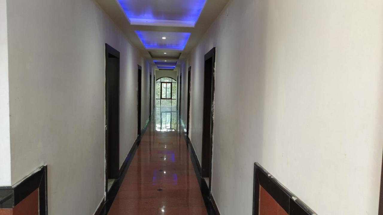 City Palace Hotel होटल सिटी पैलेस Nashik Eksteriør billede