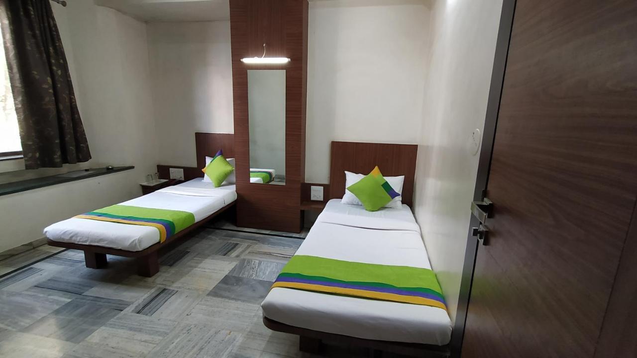 City Palace Hotel होटल सिटी पैलेस Nashik Eksteriør billede
