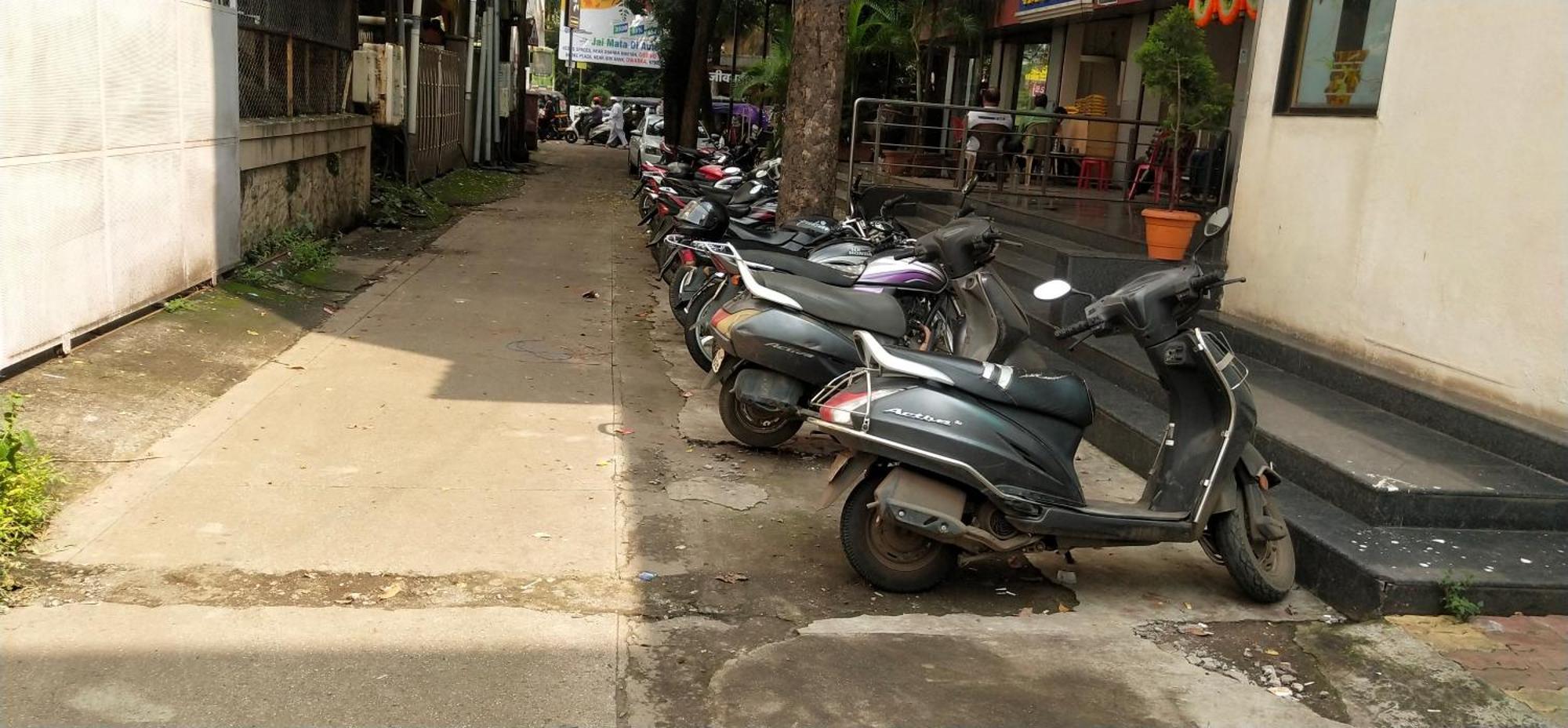 City Palace Hotel होटल सिटी पैलेस Nashik Eksteriør billede