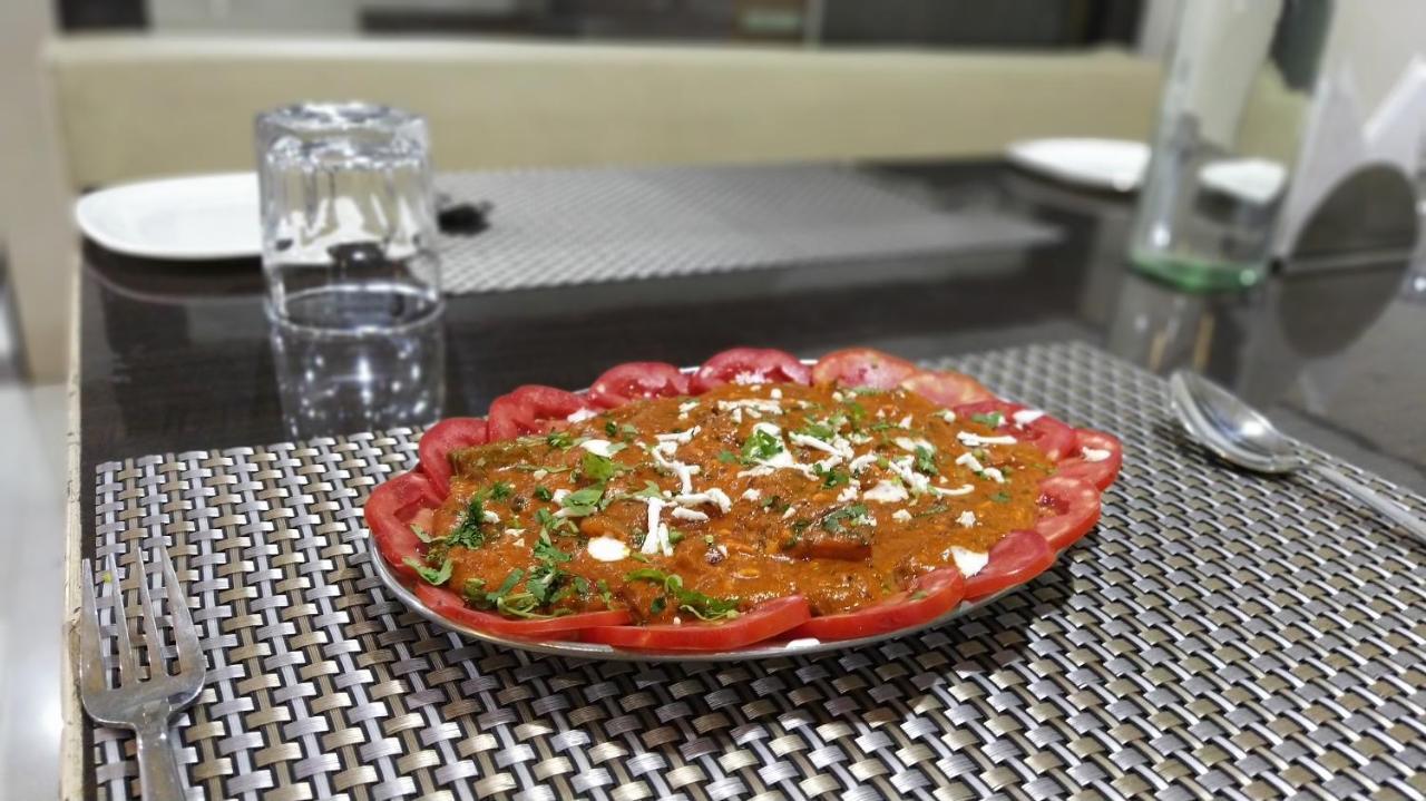 City Palace Hotel होटल सिटी पैलेस Nashik Eksteriør billede