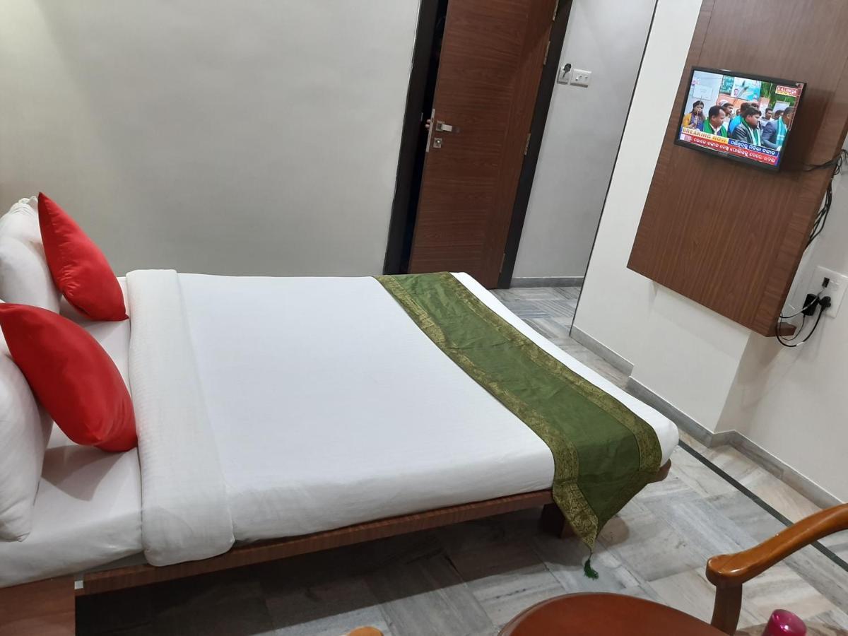 City Palace Hotel होटल सिटी पैलेस Nashik Eksteriør billede